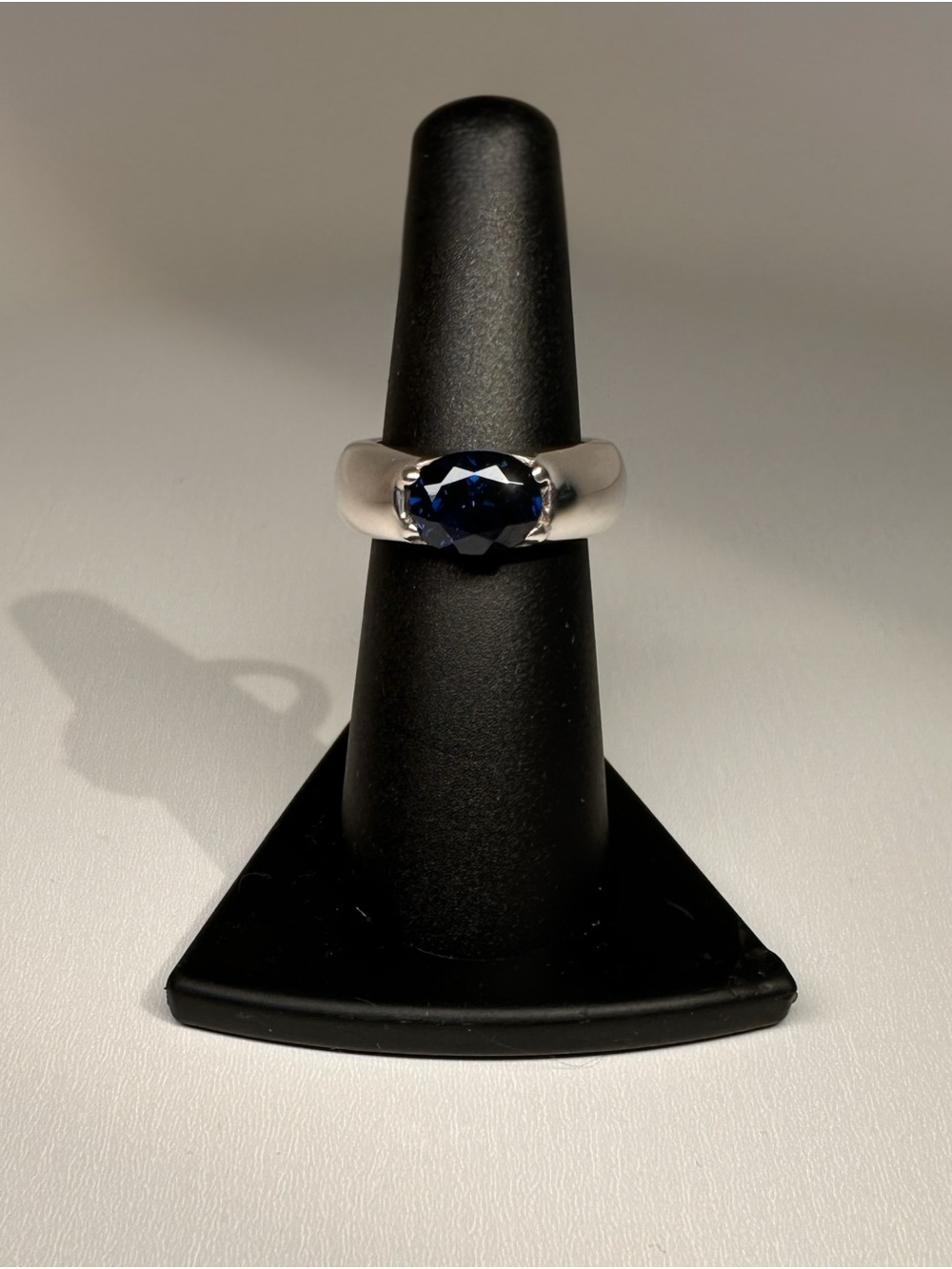 Thick sterling silver band blue sapphire, MEX size 6.5